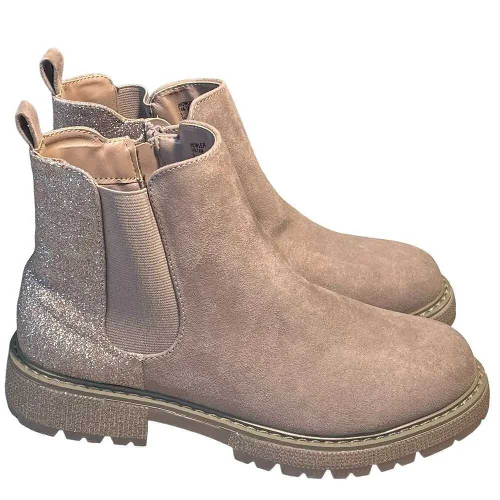 Steve Madden brand steve